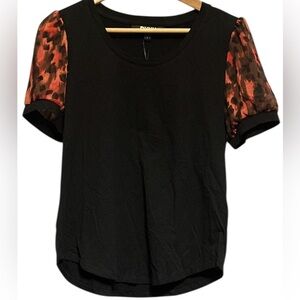DKNY WOMANS CUTE BLACK BLOUSE WITH PRETTY SLEEVES SIZE SMALL NWT